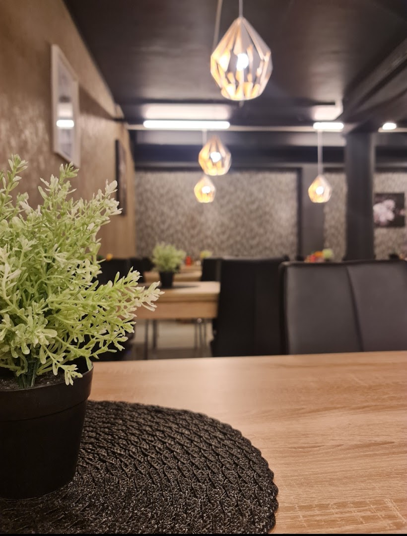 Pizzeria Magenta